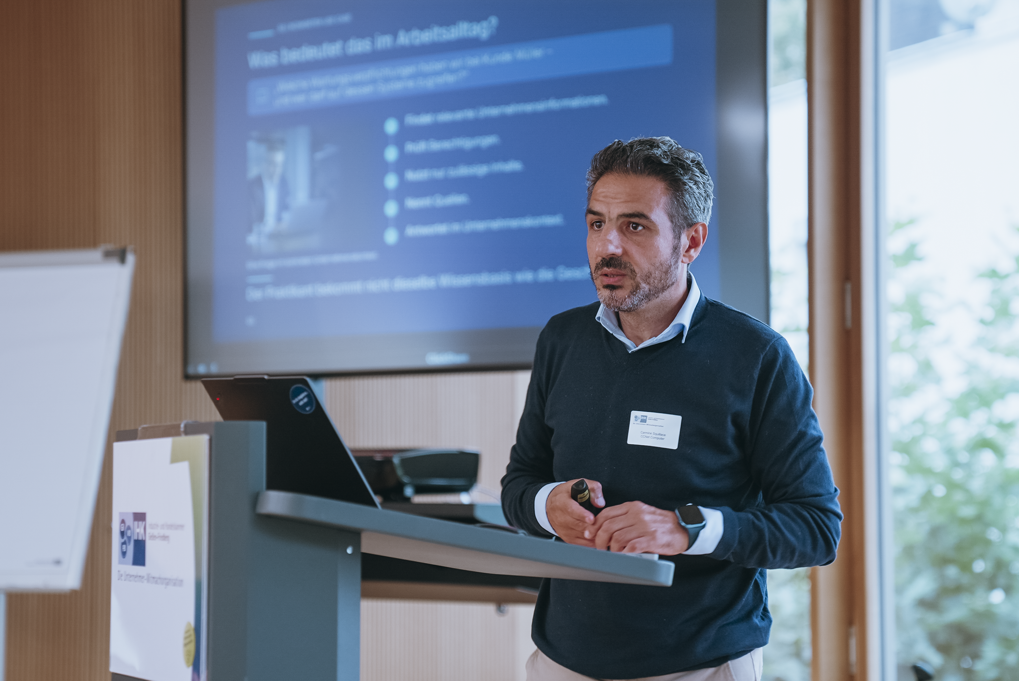 Carmine Squillace bei seinem Impulsvortrag auf der Bühne